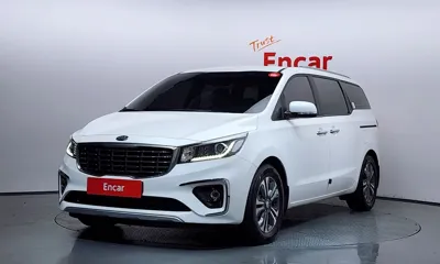 Kia Canival · 2020 год