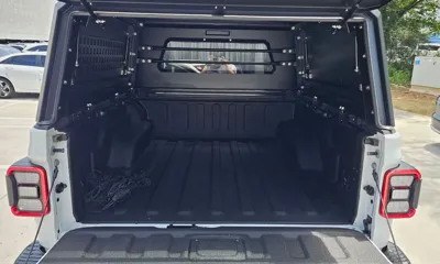 Jeep Gladiator 2022, 66654 км, за 25157.63 USD - фото 20