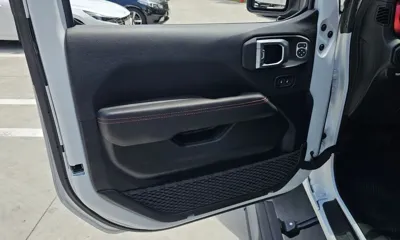 Jeep Gladiator 2022, 66654 км, за 25157.63 USD - фото 24