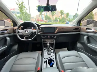 Volkswagen Tharu 2023, 9000 км, за 22630.52 USD