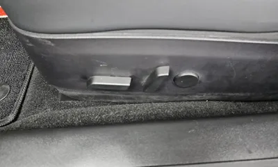 Tesla Model 3 2020, 73594 км, за 21582.26 USD - фото 32