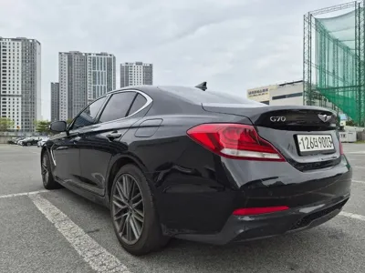 Genesis G70 2018, 135663 км, за 10141.79 USD