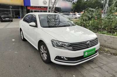 Volkswagen Lavida 2017, 60500 км, за 7794 USD