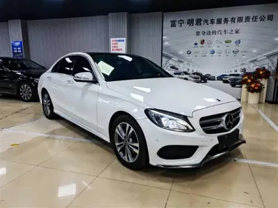 Mercedes-Benz C-Class 2018, 110000 км, за 17062.27 USD