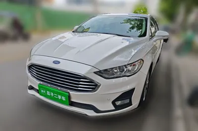 Ford Mondeo · 2018 год