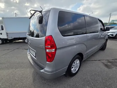 Hyundai Starex 2019, 148290 км, за 8782.21 USD