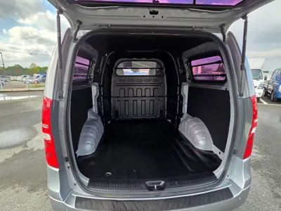 Hyundai Starex 2019, 148290 км, за 8736.18 USD - фото 17