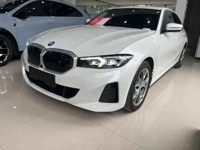 BMW i3 · 2024 год