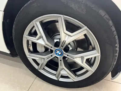 BMW i3 2024, 48000 км, за 20303.8 USD
