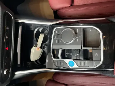 BMW i3 2024, 48000 км, за 20303.8 USD - фото 10