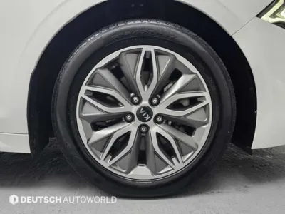 Kia K5 2020, 98480 км, за 13653.67 USD