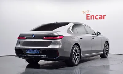 BMW i7 2023, 108717 км, за 65375.51 USD