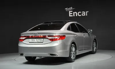 Hyundai Grandeur 2014, 124942 км, за 5404.7 USD