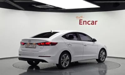 Hyundai Avante 2018, 31060 км, за 8089.05 USD