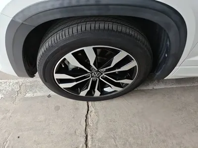 Volkswagen Tharu 2019, 69100 км, за 9694.64 USD - фото 23