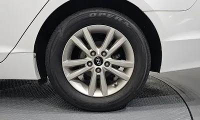 Hyundai Sonata 2015, 120039 км, за 4988.84 USD - фото 21