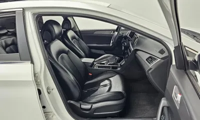 Hyundai Sonata 2015, 120039 км, за 4988.84 USD - фото 26
