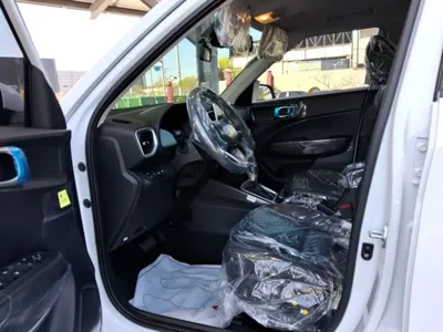 Hyundai Venue 2026, 5 км, за 2184.23 USD - фото 7