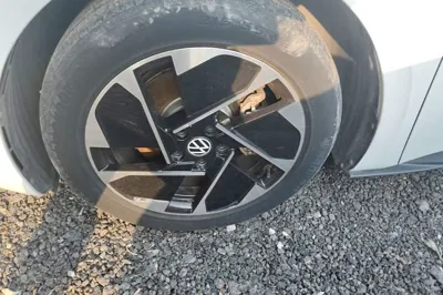 Volkswagen ID.3 2023, 54200 км, за 13624 USD - фото 10