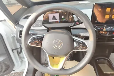 Volkswagen ID.3 2023, 54200 км, за 13624 USD - фото 13