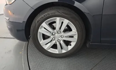 Peugeot 308 2016, 70055 км, за 4529.34 USD