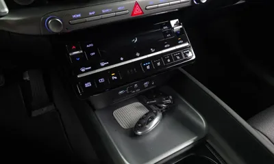 Hyundai Grandeur 2023, 13695 км, за 25993.5 USD - фото 32