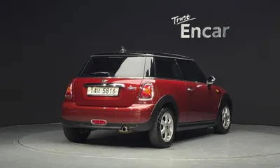 MINI Cooper 2010, 49707 км, за 3516.31 USD