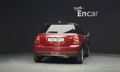 MINI Cooper 2010, 49707 км, за 3516.31 USD