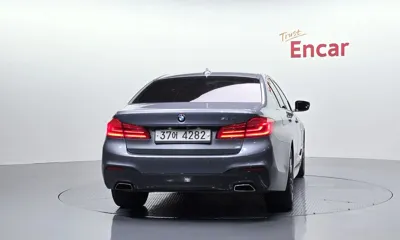 BMW 5-Series 2018, 137589 км, за 12241.97 USD