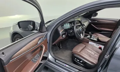 BMW 5-Series 2018, 137589 км, за 12221.28 USD - фото 10