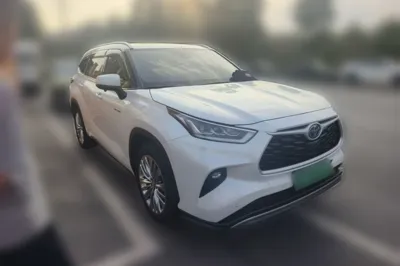Toyota Highlander 2022, 31500 км, за 33739 USD