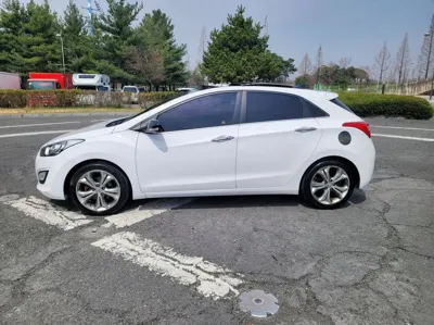 Hyundai i30 2016, 188123 км, за 3516.31 USD
