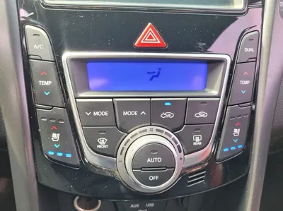 Hyundai i30 2016, 188123 км, за 3512.88 USD - фото 19