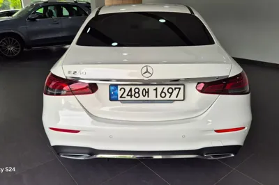 Mercedes-Benz E-Class 2023, 48861 км, за 27322.43 USD