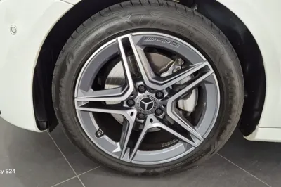 Mercedes-Benz E-Class 2023, 48861 км, за 27322.43 USD
