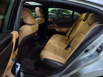 Lexus ES 2021, 69929 км, за 26587.78 USD - фото 7