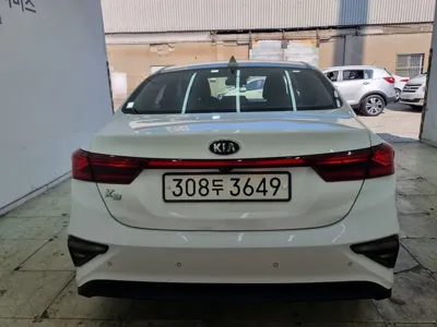 Kia K3 2021, 49921 км, за 9849.29 USD