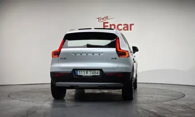Volvo XC40 2021, 26354 км, за 22410.44 USD