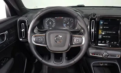 Volvo XC40 2021, 26354 км, за 22410.44 USD - фото 13