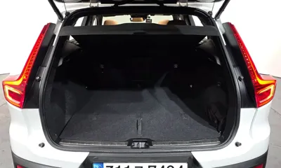 Volvo XC40 2021, 26354 км, за 22410.44 USD - фото 20