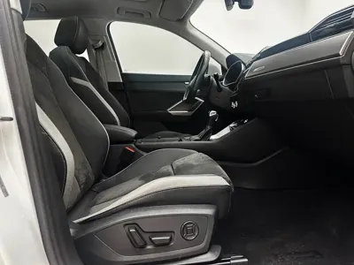 Audi Q3 2021, 38000 км, за 27298.44 USD - фото 23