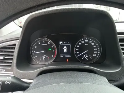 Hyundai Avante 2018, 125050 км, за 5776.55 USD - фото 8