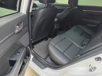 Hyundai Avante 2018, 125050 км, за 5776.55 USD - фото 10