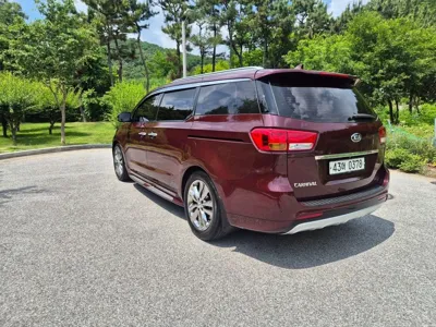 Kia Canival 2016, 343183 км, за 3444.68 USD