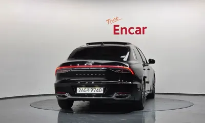 Hyundai Grandeur 2022, 112601 км, за 9247.76 USD