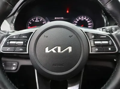 Kia Seltos 2023, 81945 км, за 9144.02 USD - фото 13
