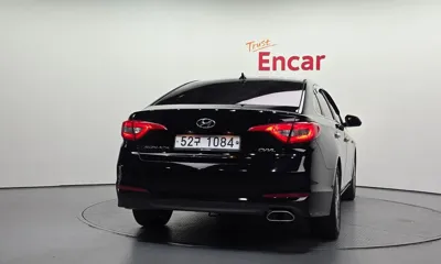 Hyundai Sonata 2017, 89306 км, за 6837.27 USD