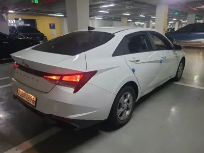 Hyundai Avante 2021, 46561 км, за 11171.35 USD - фото 9