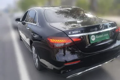 Mercedes-Benz E-Class 2021, 53700 км, за 36612 USD