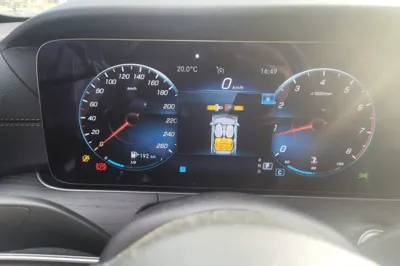 Mercedes-Benz E-Class 2021, 53700 км, за 36612 USD - фото 11